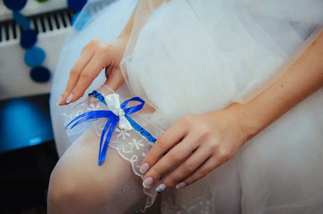 blue-garter